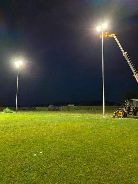 Unsere Flutlichtanlage wurde erneuert und erweitert