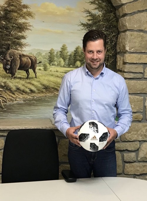 Spielball-Sponsoring I