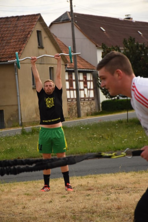 Zirkeltraining mit Katja Wolfram im Nachbardorf
