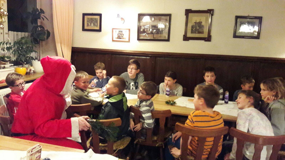 Harmonische Weihnachtsfeier der Junioren