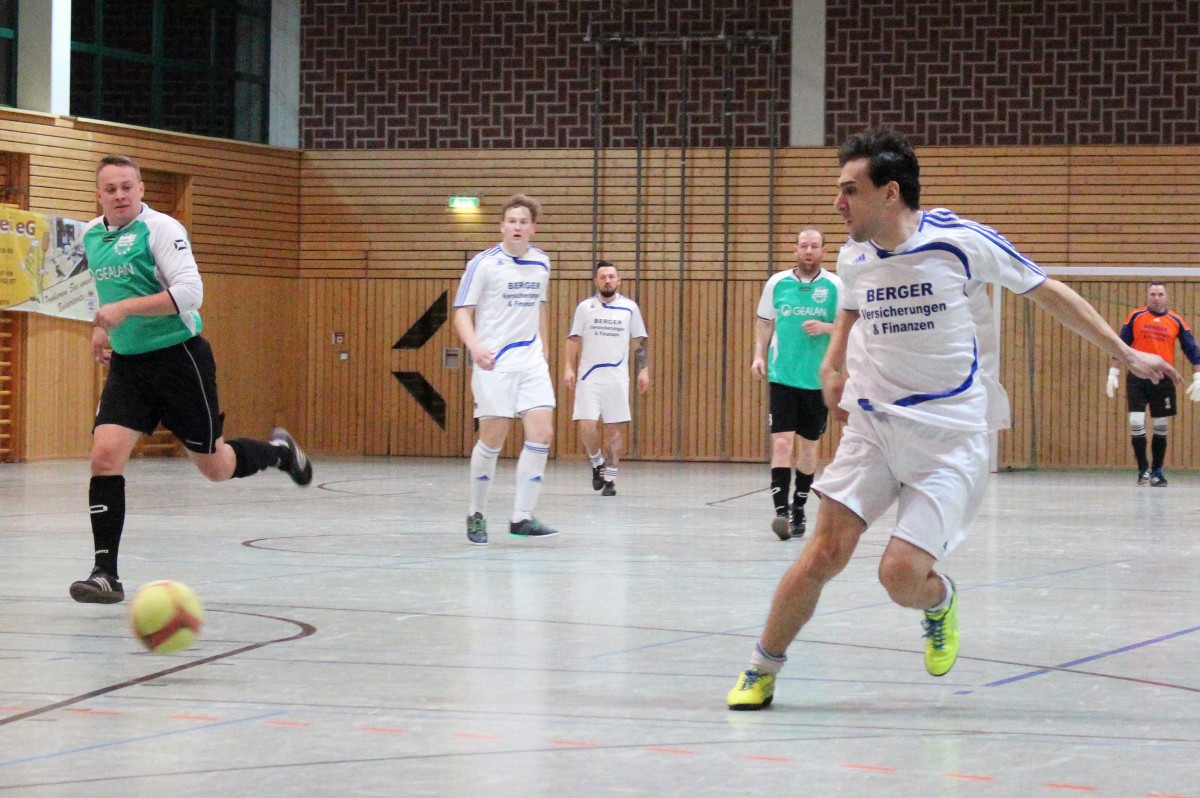Moßbach am Samstag beim Budenzauber in Harpersdorf