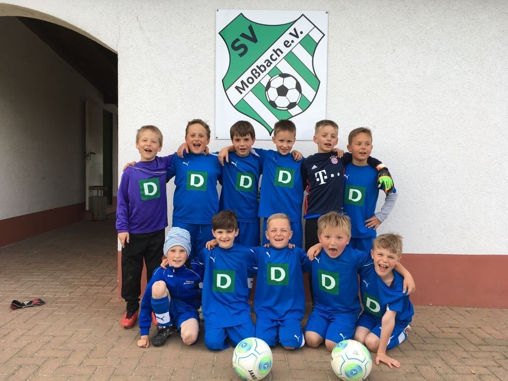 Hoffnungsvolle F-Junioren in der Spielgemeinschaft