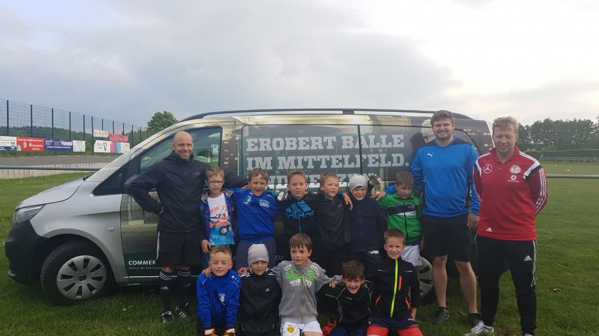 Am 03.06.2018: Trainingseinheit mit dem DFB-Mobil in Moßbach