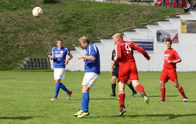 Sonntag, 14:30 Uhr: Pokalspiel in Hirschberg