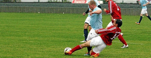 Spektakelfußball bei britischem Wetter mit Punktgewinn
