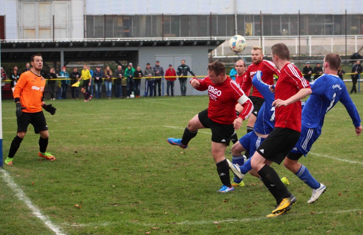 Am Sonntag im Vorspiel: Derby gegen Oettersdorf