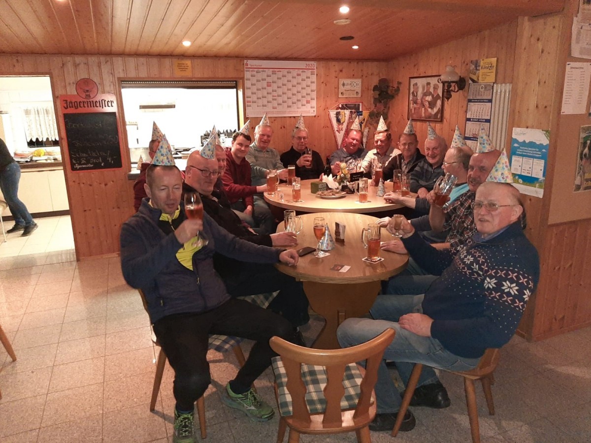 Volle Hütte zum Bockbierabend