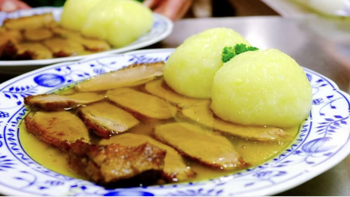 Wir halten zusammen: Mittagessen im Deutschen Hof