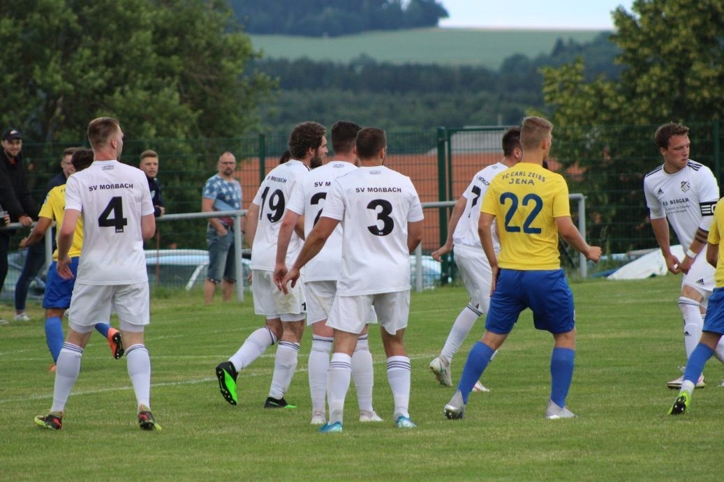 Fotos vom Testspiel gegen die U19 des FC Carl Zeiss Jena