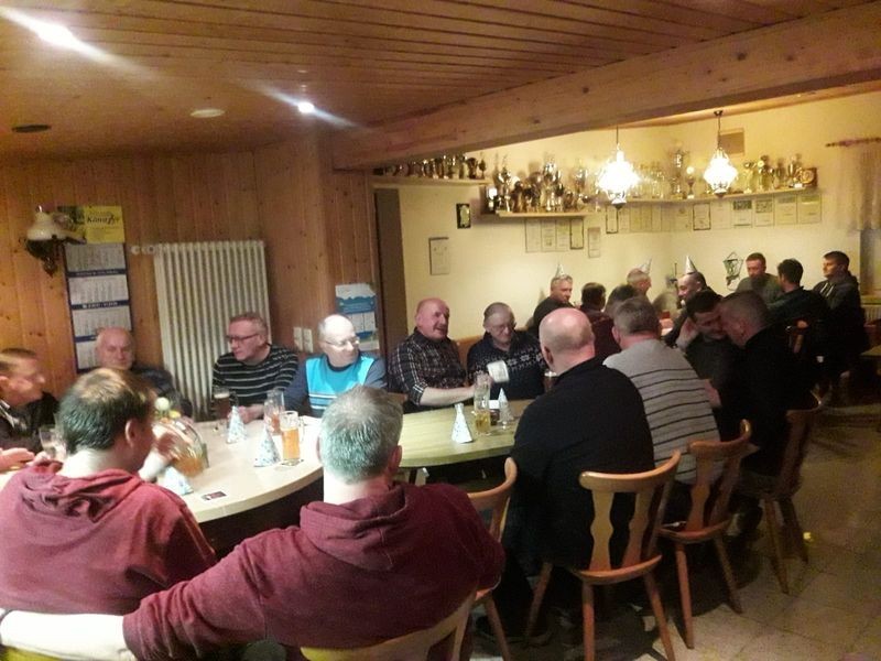 Am Aschermittwoch: Bockbierabend im Sportlerheim 🍻
