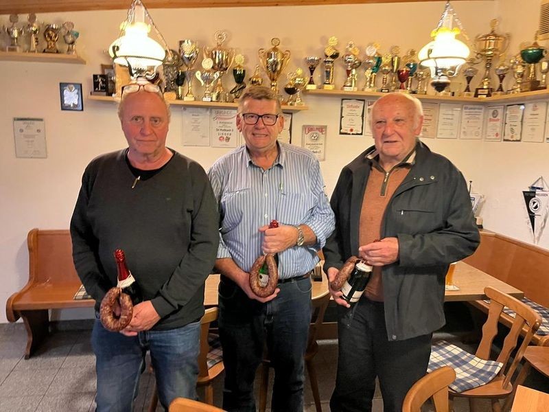 52 Skatfreunde füllten unser Sportlerheim am Freitagabend