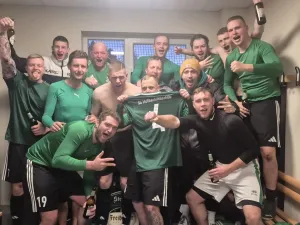 Die Bilder vom Spiel gegen den FC Handel Jena sind jetzt online