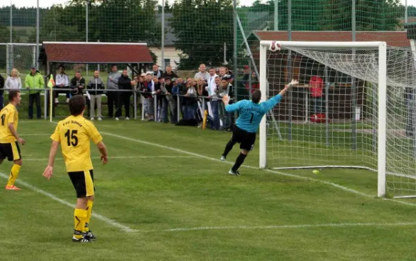 1. Spieltag: SV Moßbach : FSV Schleiz