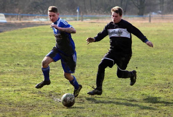 Freundschaftsspiel: SV Blau -Weiß Auma : SV Moßbac