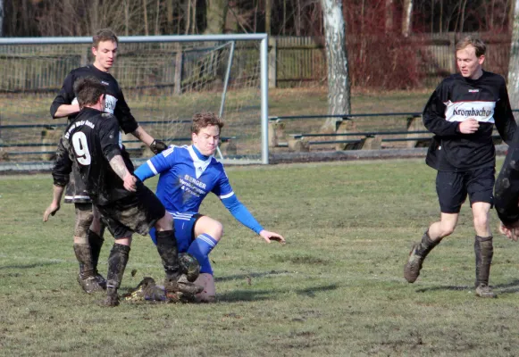 Freundschaftsspiel: SV Blau -Weiß Auma : SV Moßbac