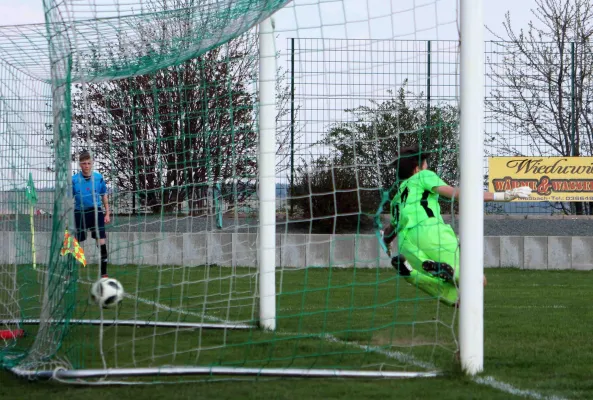 21. ST: SV Moßbach - SV Jena-Zwätzen II 4:1 (2:0)