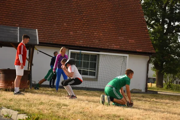 Zirkeltraining bei und mit Katja in Köthnitz