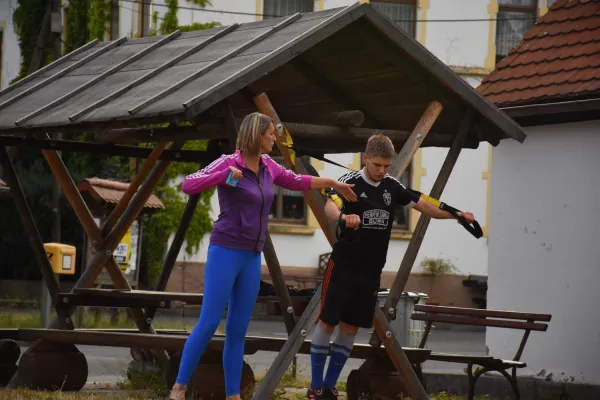 Zirkeltraining bei und mit Katja in Köthnitz