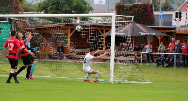 4. ST: SV Jena-Zwätzen - SV Moßbach 5:1 (1:1)