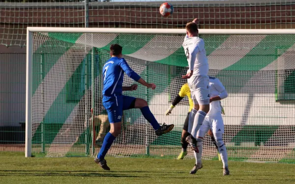 9. ST: SV Moßbach - Blau-Weiß Niederpöllnitz 0:2