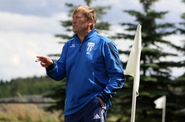 SV Moßbach : VfL 06 Saalfeld