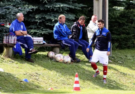 SV Moßbach : VfL 06 Saalfeld