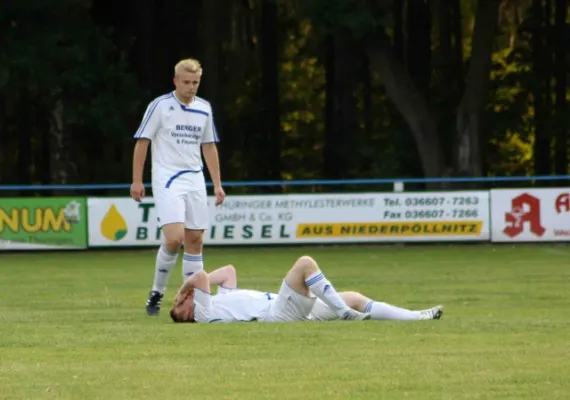 SV Blau-Weiß Niederpöllnitz : SV Moßbach