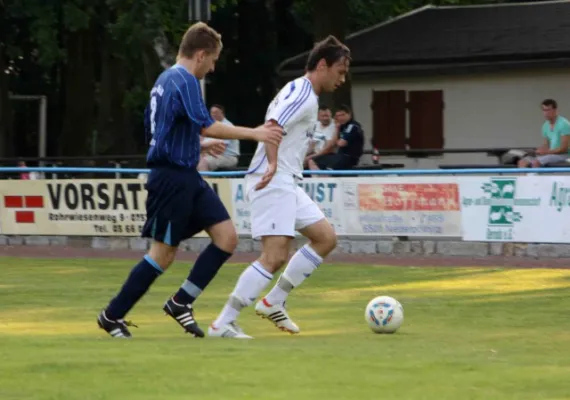 SV Blau-Weiß Niederpöllnitz : SV Moßbach