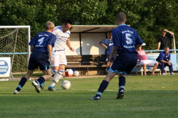 SV Blau-Weiß Niederpöllnitz : SV Moßbach