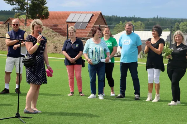 Einweihung des Kunstrasenplatzes am 1. Juni 2025