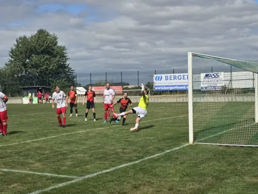 1. Pokalrunde: SGM - Camburg II 2:0 (H: 0:0)