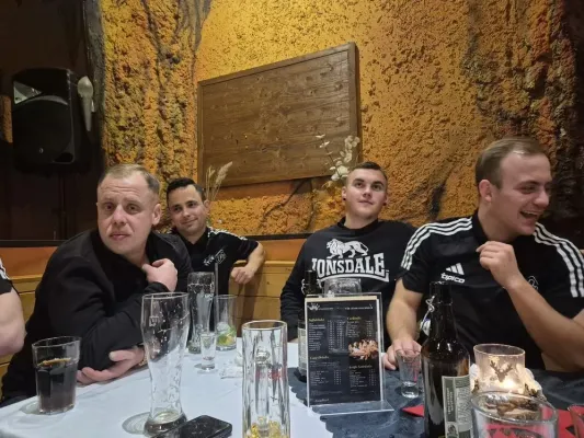 Weihnachtsfeier 2025 Männer